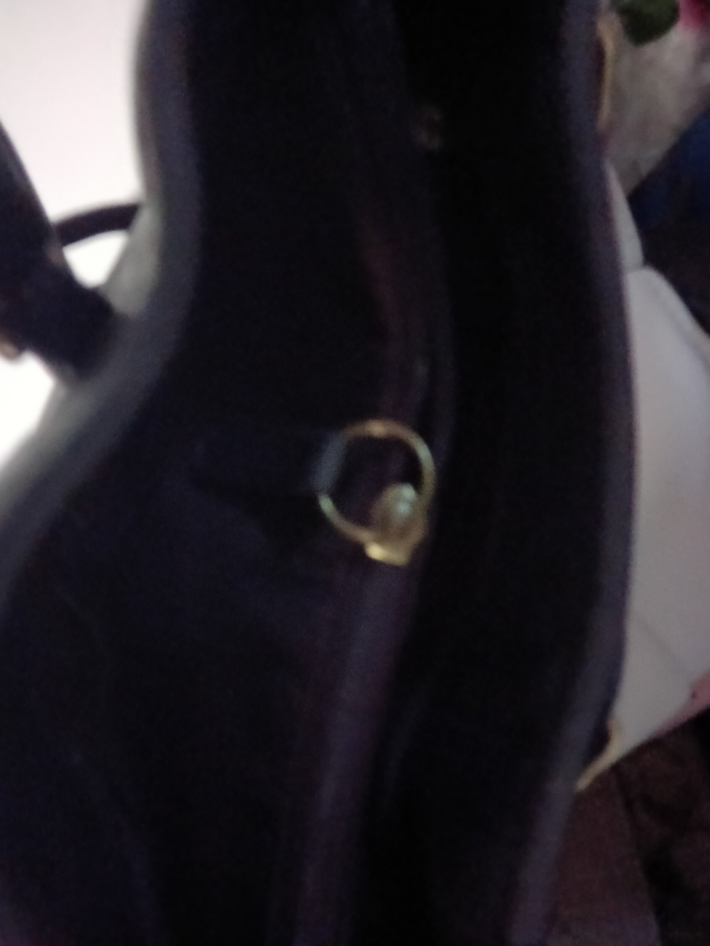 #V12 VTG Coach Legacy 9803 BBucket with Gold Buckle Accents - Picture 6 of 8